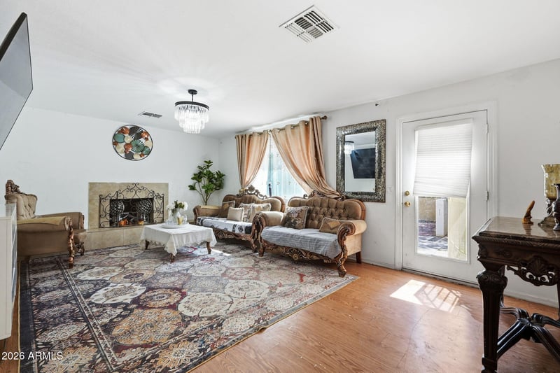 337 E 9th Ave, Mesa, AZ 85210