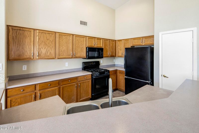 337 E Devon Dr, Gilbert, AZ 85296