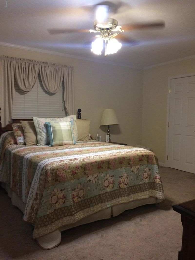 337 E Shannon St, Gilbert, AZ 85295