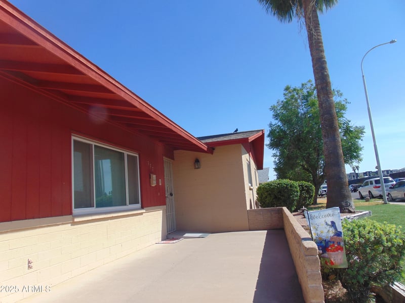 337 N Comanche Dr, Chandler, AZ 85224