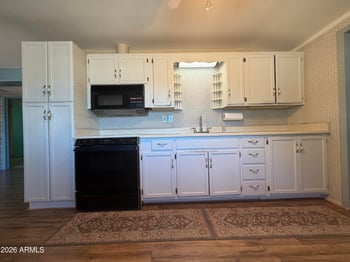 337 Thunderbird Dr, Apache Junction, AZ 85120