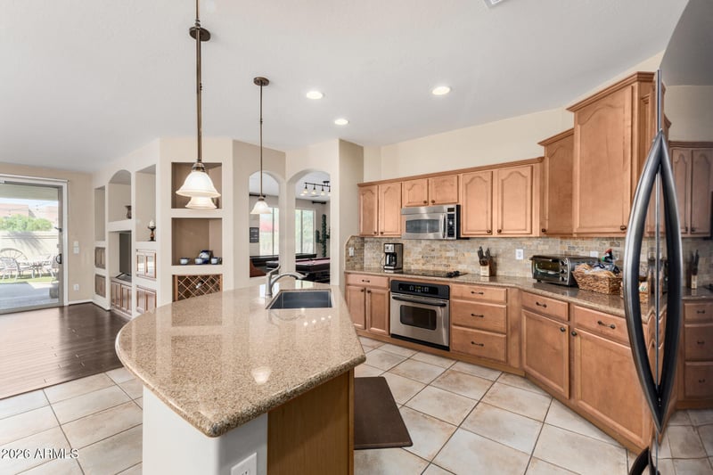 3370 Horseshoe Dr, Chandler, AZ 85249