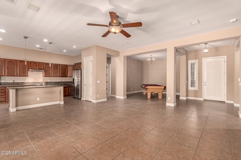 3371 Roger Ct, Chandler, AZ 85286