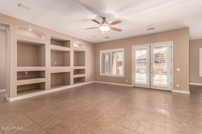 3371 Roger Ct, Chandler, AZ 85286