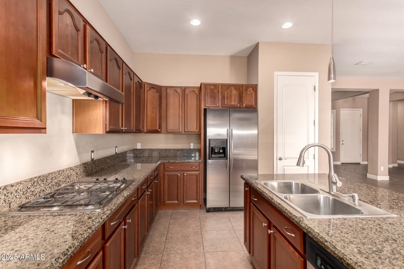 3371 Roger Ct, Chandler, AZ 85286