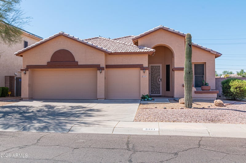 3371 Via Del Sol Dr, Phoenix, AZ 85027