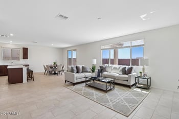33726 N Hosta Dr, San Tan Valley, AZ 85140