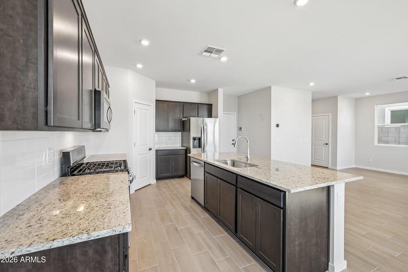 33759 N Blackwell Dr, San Tan Valley, AZ 85143