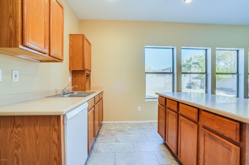 3376 E Longhorn Dr, Gilbert, AZ 85297