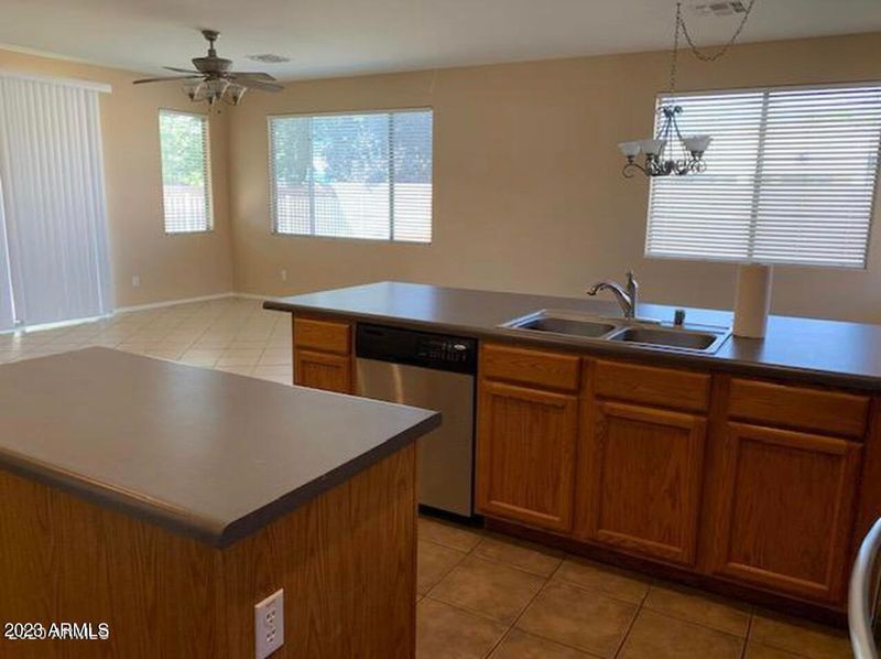 3376 E Powell Way, Gilbert, AZ 85298