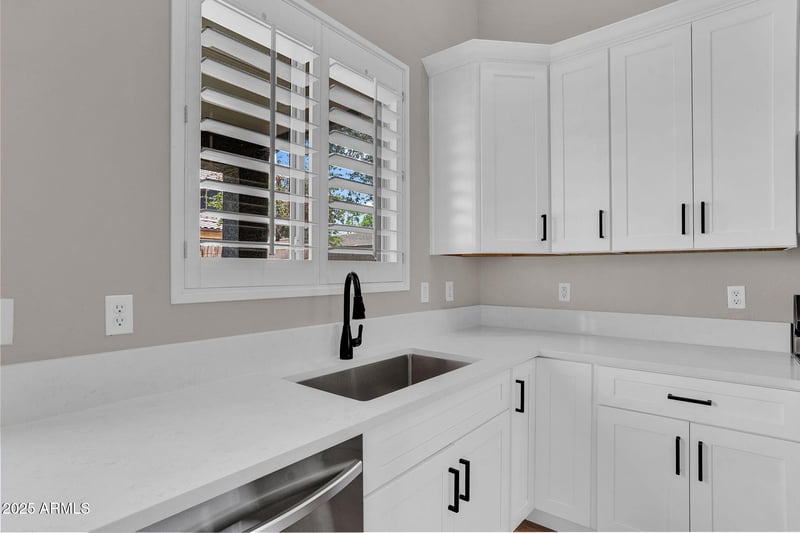 3376 Lafayette Ave, Gilbert, AZ 85298