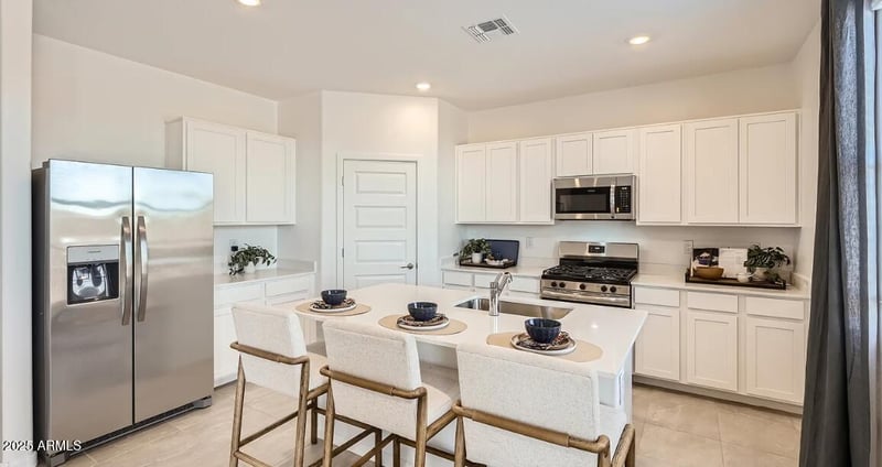 33790 N Medio Ave, San Tan Valley, AZ 85143