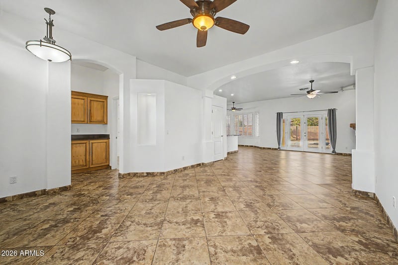 338 W Angela Dr, Phoenix, AZ 85023