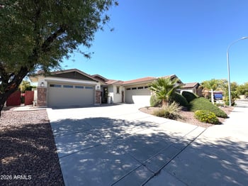 3380 Holguin Way, Chandler, AZ 85248