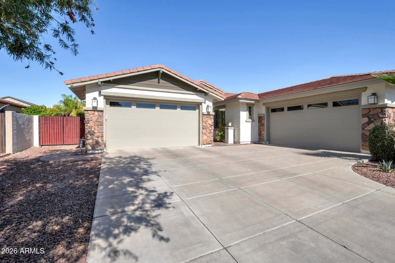 3380 Holguin Way, Chandler, AZ 85248