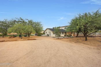 33803 12th St, Phoenix, AZ 85085