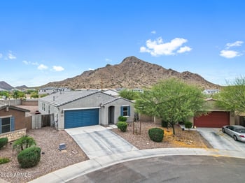 33818 Beeblossom Trl, San Tan Valley, AZ 85144