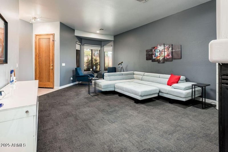 33823 2nd St, Phoenix, AZ 85085