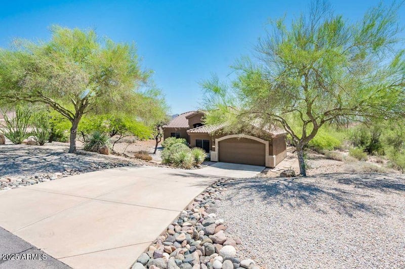 33823 2nd St, Phoenix, AZ 85085