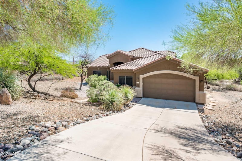 33823 2nd St, Phoenix, AZ 85085