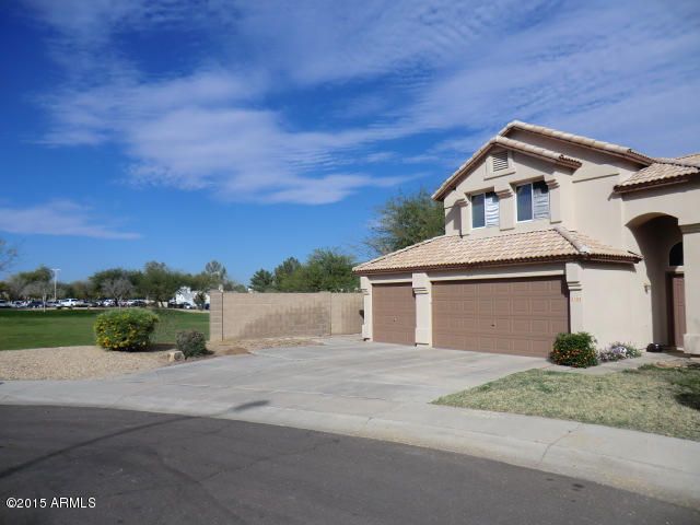 3384 W Constitution Dr, Chandler, AZ 85226