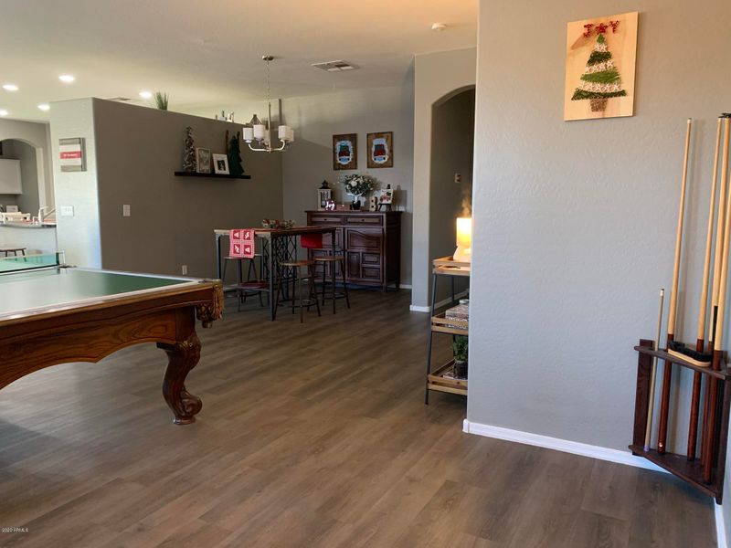 33844 N Sandstone Dr, San Tan Valley, AZ 85143