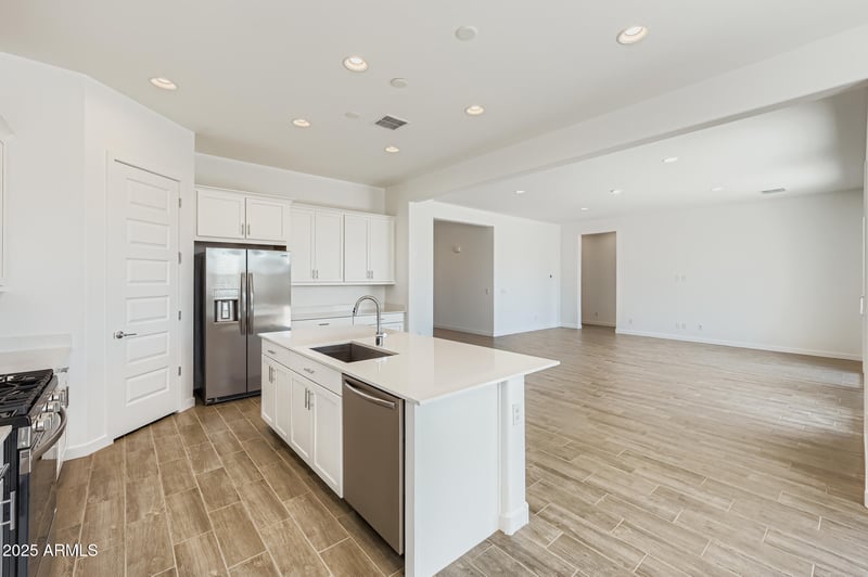 3385 Saddletree Way, San Tan Valley, AZ 85140
