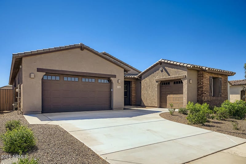 3385 Saddletree Way, San Tan Valley, AZ 85140