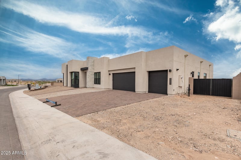 33857 Borgata Trl, San Tan Valley, AZ 85144