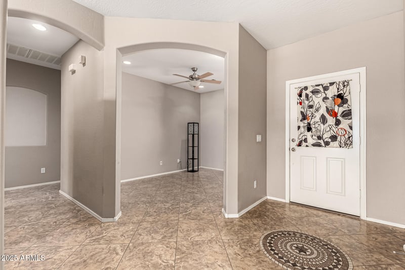 3387 Bluejay Dr, Chandler, AZ 85286