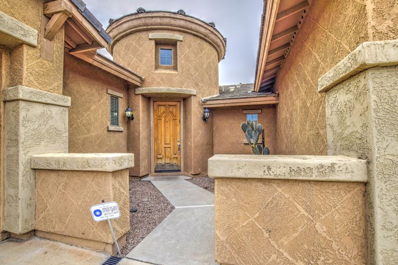 3387 E Raven Dr, Chandler, AZ 85286