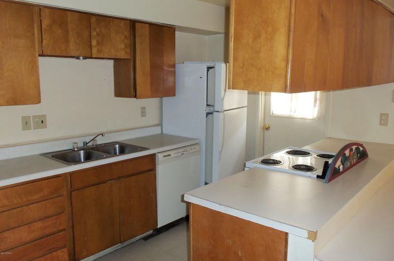 339 E Hampton Ave, Mesa, AZ 85210