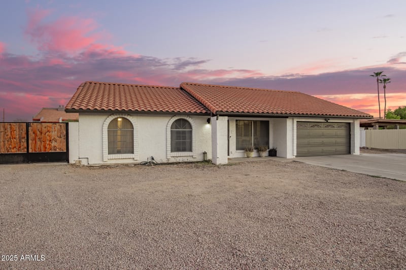 339 Glencove St, Mesa, AZ 85201
