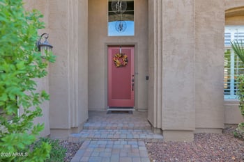 339 Horseshoe Ave, Gilbert, AZ 85296