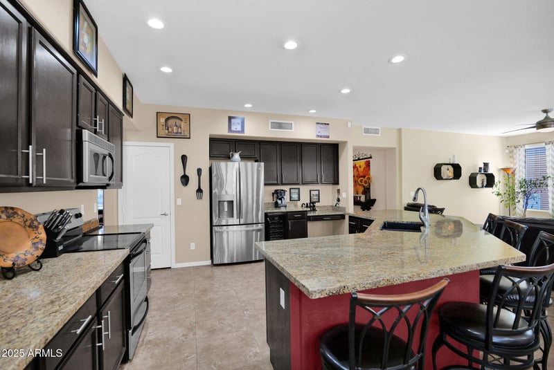 339 Horseshoe Ave, Gilbert, AZ 85296
