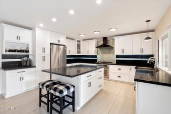339 W Southern Hills Rd, Phoenix, AZ 85023