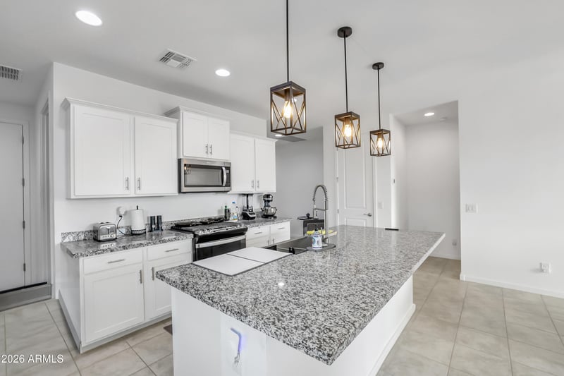 3391 Isla Ave, San Tan Valley, AZ 85143