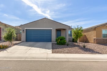 33948 Beeblossom Trl, San Tan Valley, AZ 85144