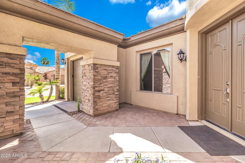 3396 Raven Dr, Chandler, AZ 85286