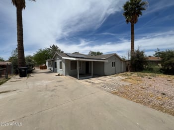34 30th Dr, Phoenix, AZ 85009