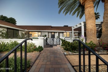 340 E Acapulco Ln, Phoenix, AZ 85022