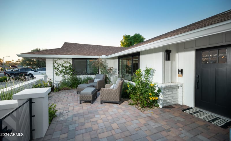 340 E Acapulco Ln, Phoenix, AZ 85022