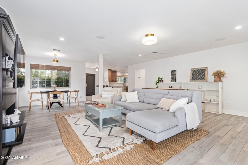340 E Orange Dr, Phoenix, AZ 85012