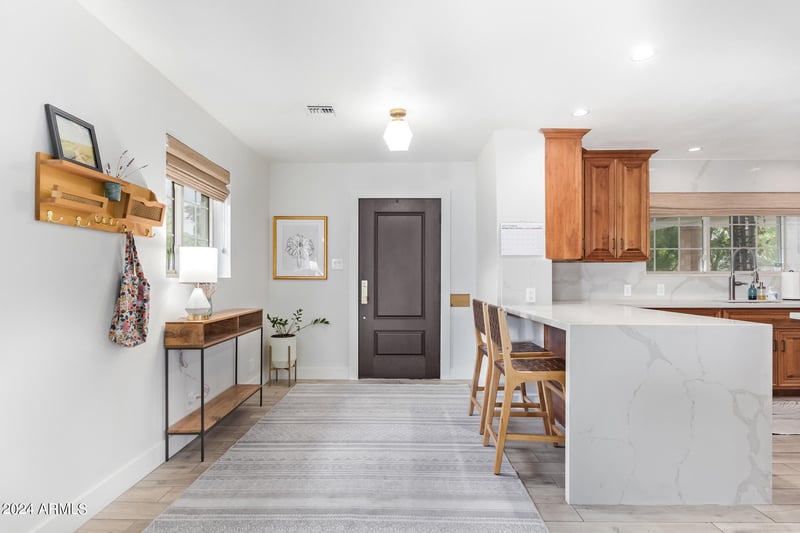 340 E Orange Dr, Phoenix, AZ 85012