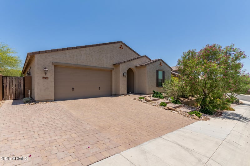 34009 29th Dr, Phoenix, AZ 85085