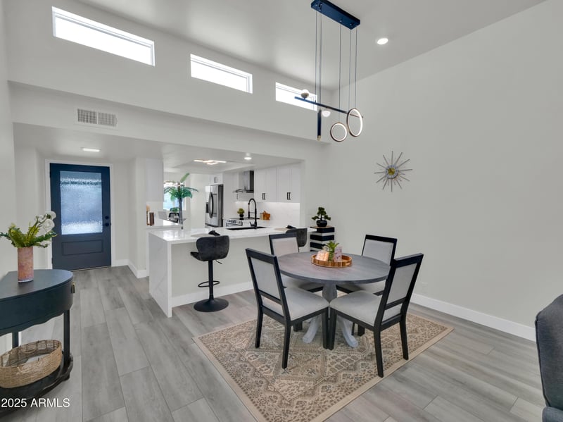 3401 37th St #14, Phoenix, AZ 85018