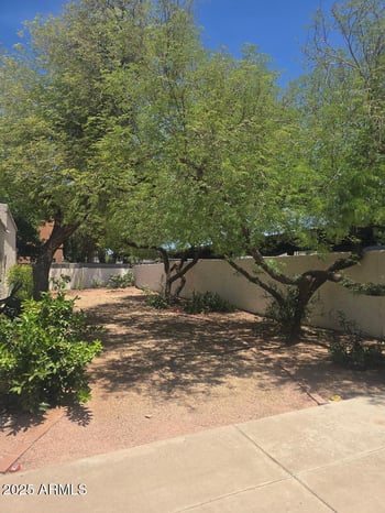 3401 37th St #14, Phoenix, AZ 85018
