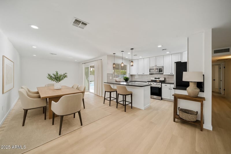 3401 Altadena Ave, Phoenix, AZ 85028