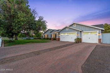 3401 N 34th Pl, Phoenix, AZ 85018