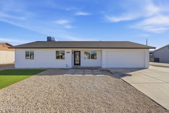 3401 Oraibi Dr, Phoenix, AZ 85027